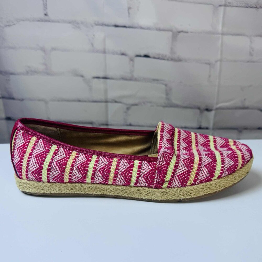b.ø.c. Born Concept Espadrille Flats | Size 7.5M | Red & Yellow Aztec Print